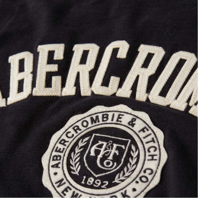Футболка Abercrombie&Fitch 123-238-2408-900.