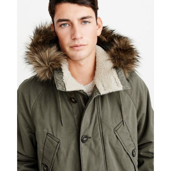 Парка Abercrombie & Fitch 132-327-0607-330.