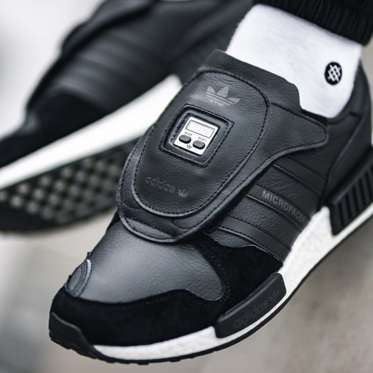 Кросівки Adidas EE3625