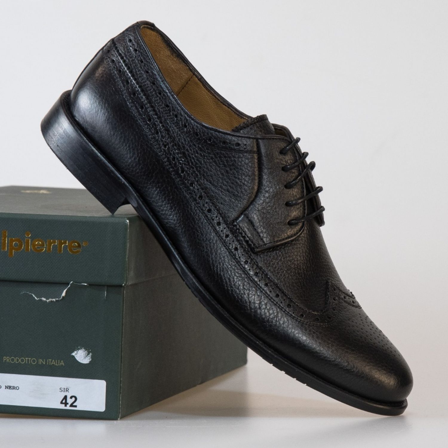 Calpierre outlet store