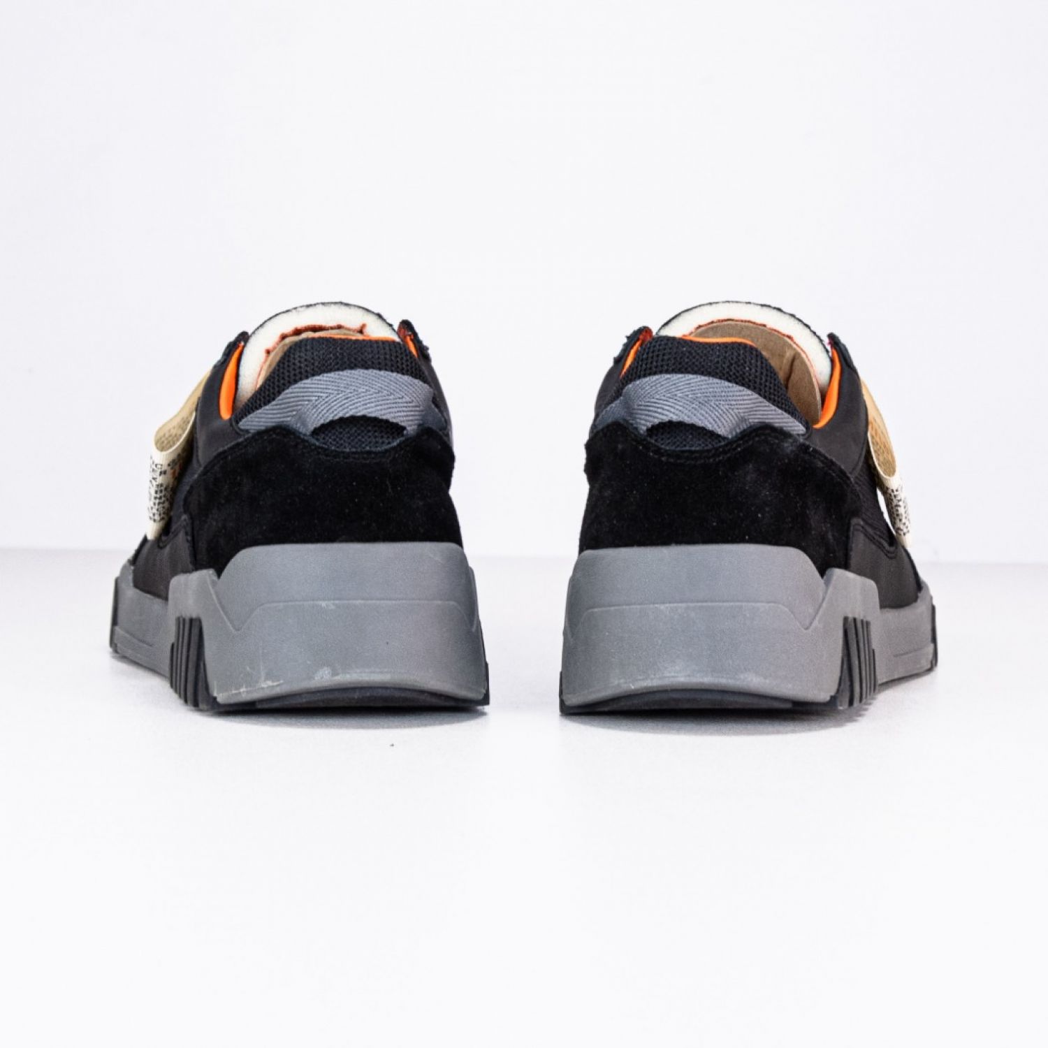 Diesel S LE RUA ON Black brand centr