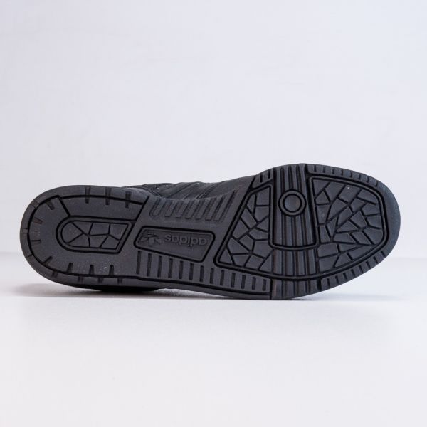 Кроссовки Adidas RIVALRY LOW.