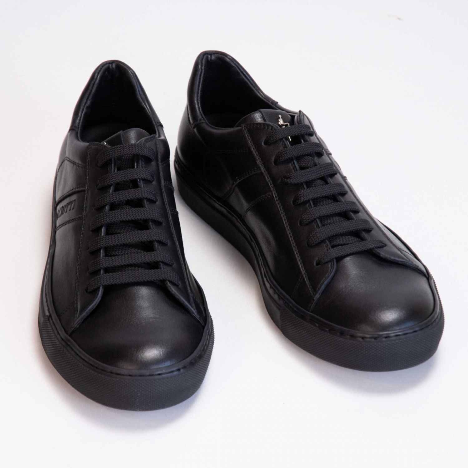 Cesare Paciotti YO50006RF 000 brand centr