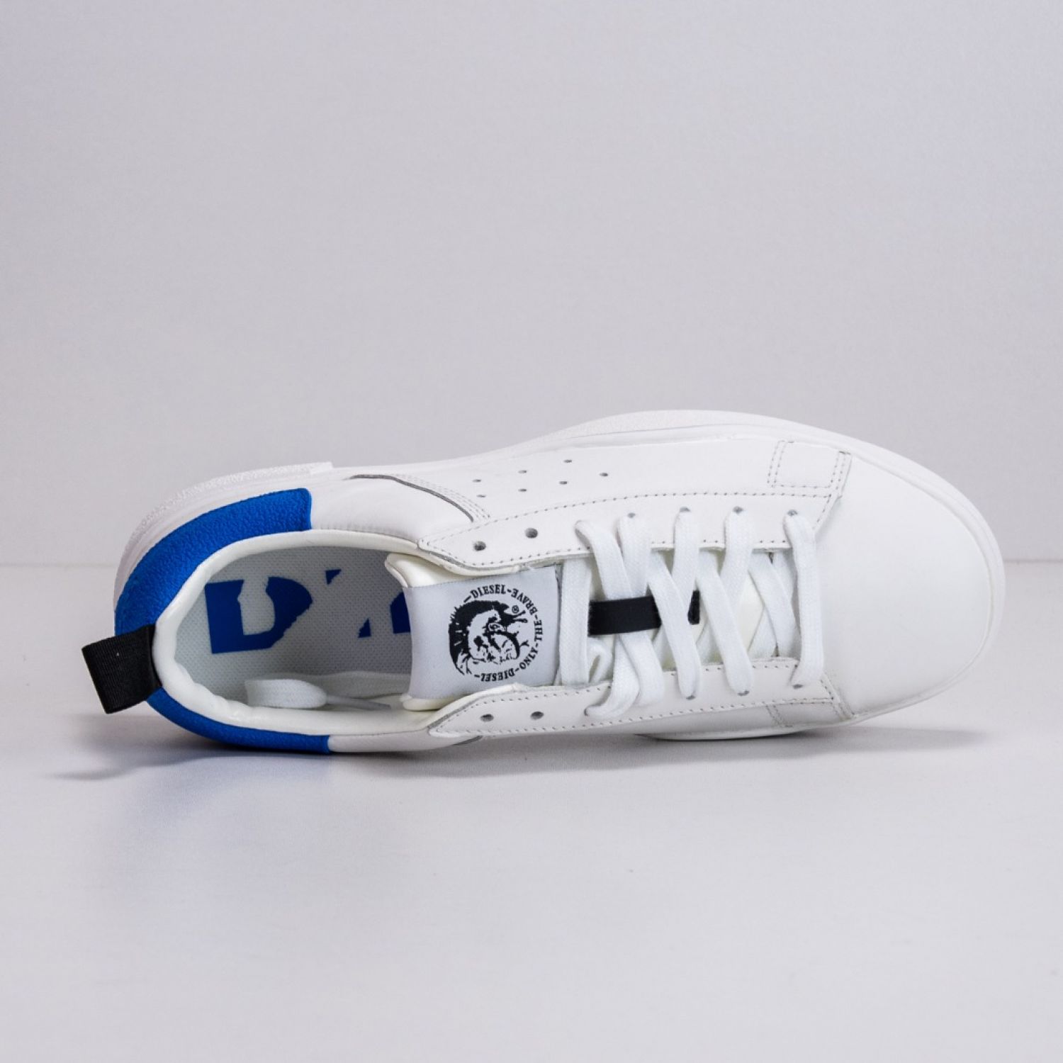 Diesel s clever low white clearance