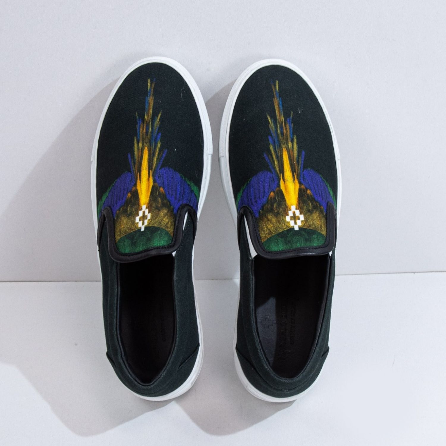 Marcelo Burlon Wing Slip On Black White brand centr
