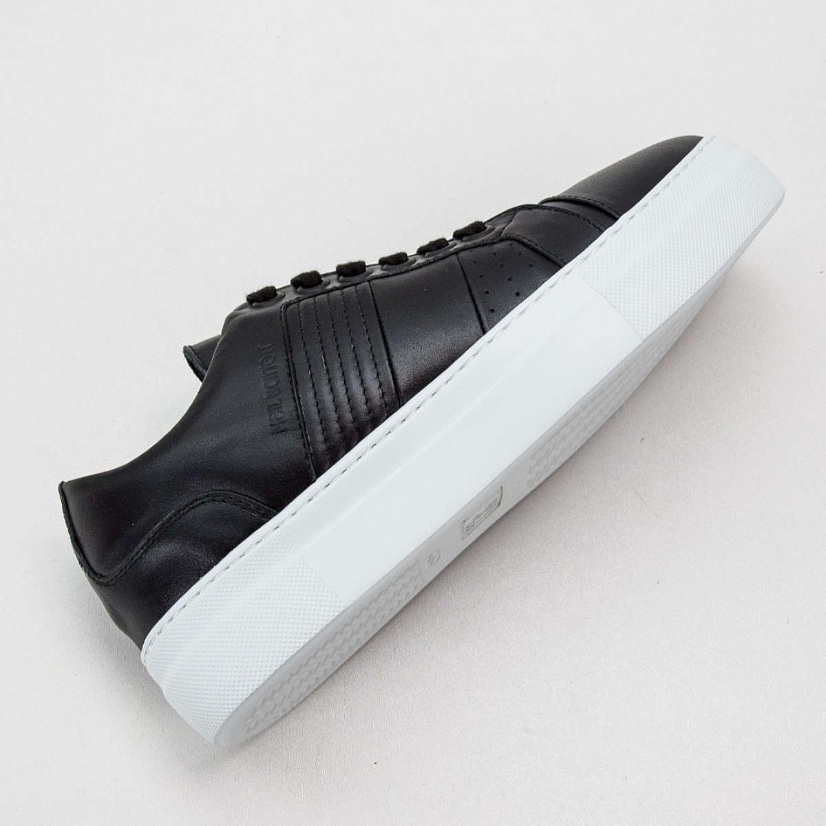 Кеди Neil Barrett Modernist City Trainer black