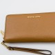 Гаманець Michael Kors Travel Continental leather