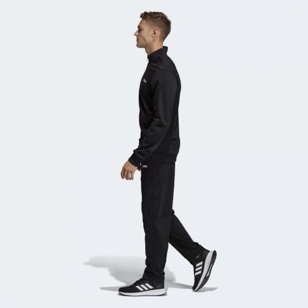 Спортивный костюм Adidas MTS Basics.