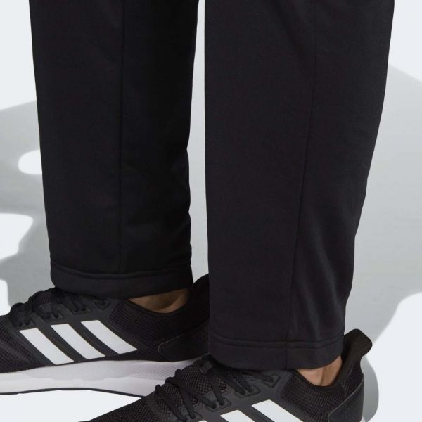 Спортивный костюм Adidas MTS Basics.