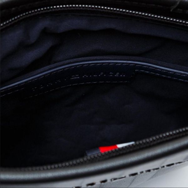 Сумка Tommy Hilfiger TH Metro Crossover.