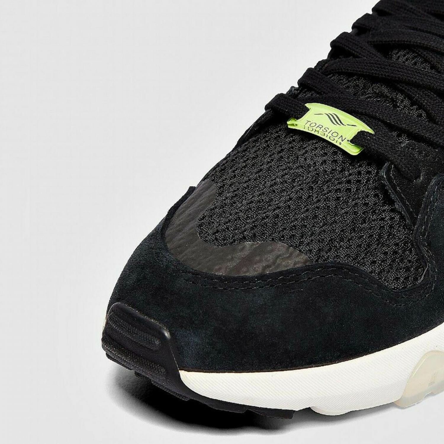 Кеды Adidas ZX Torsion по акционной цене в аутлет интернет
