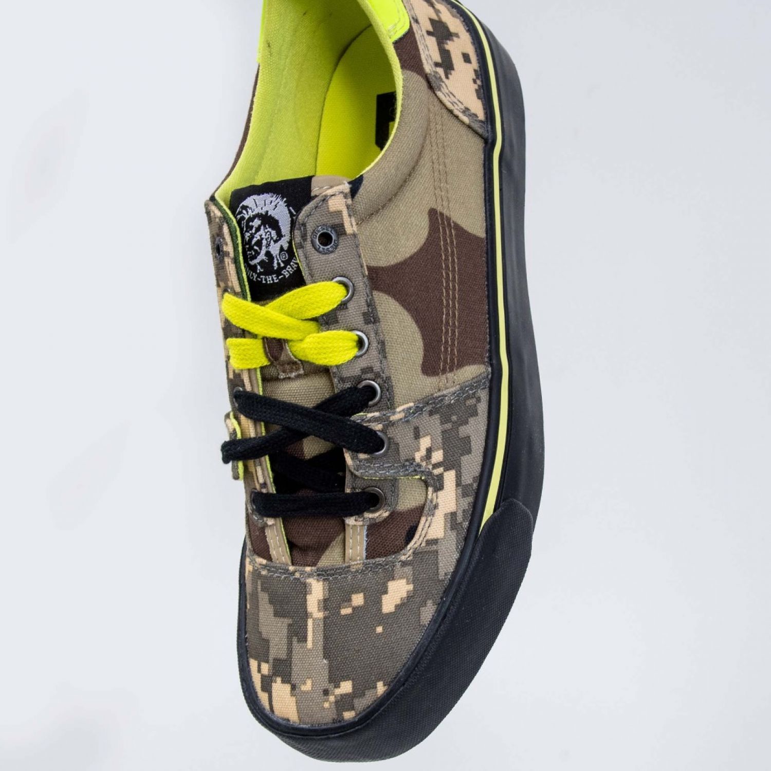 Diesel s flip low 2025