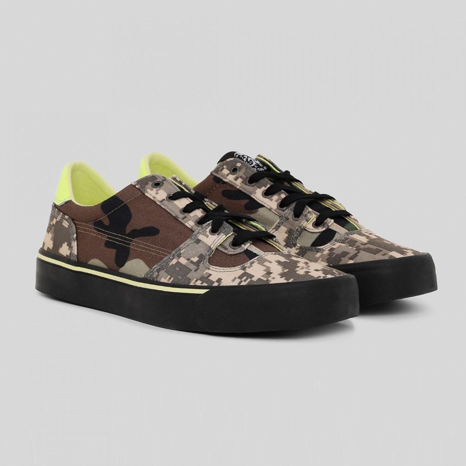 Diesel s flip low outlet