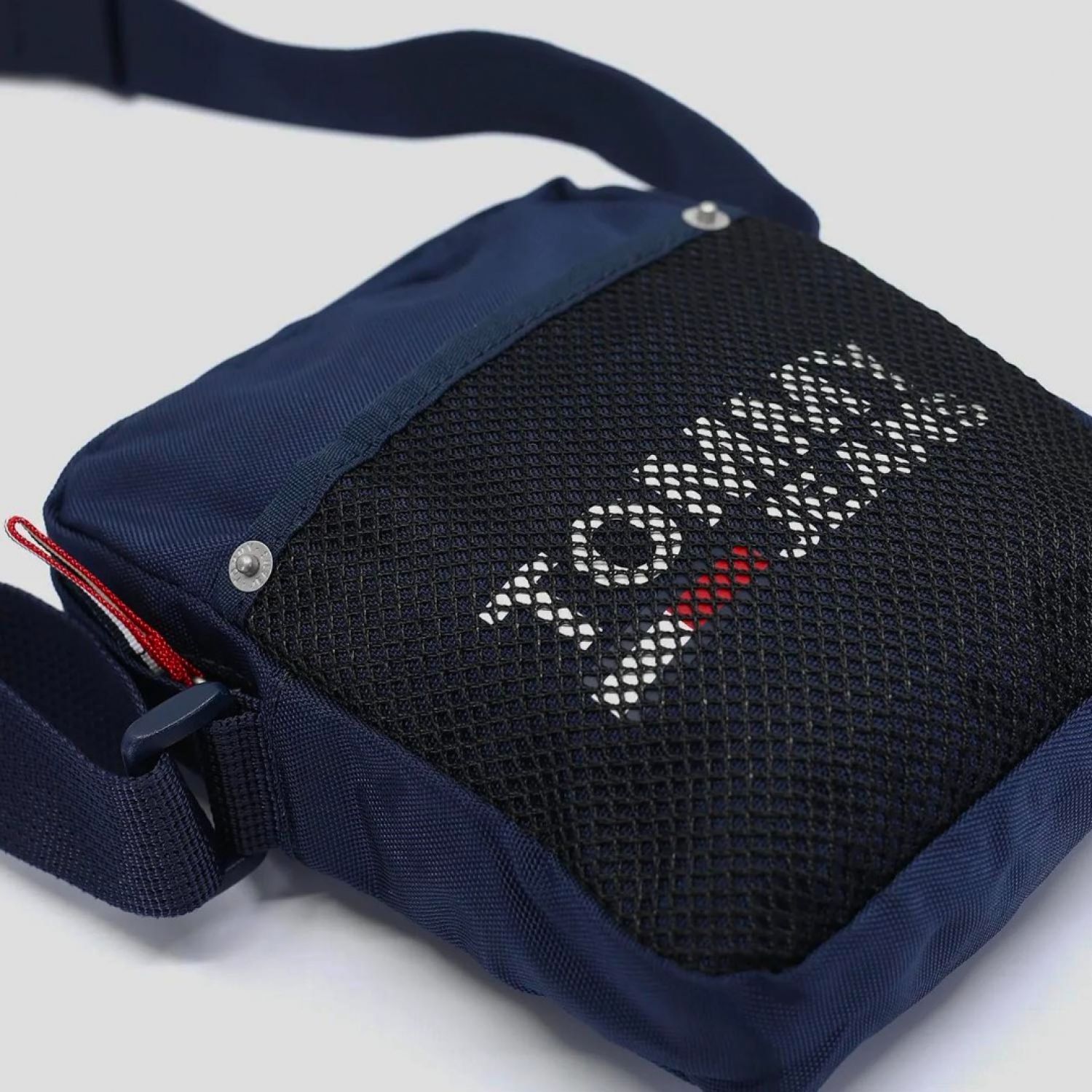 Cool tommy outlet mini trunk bag