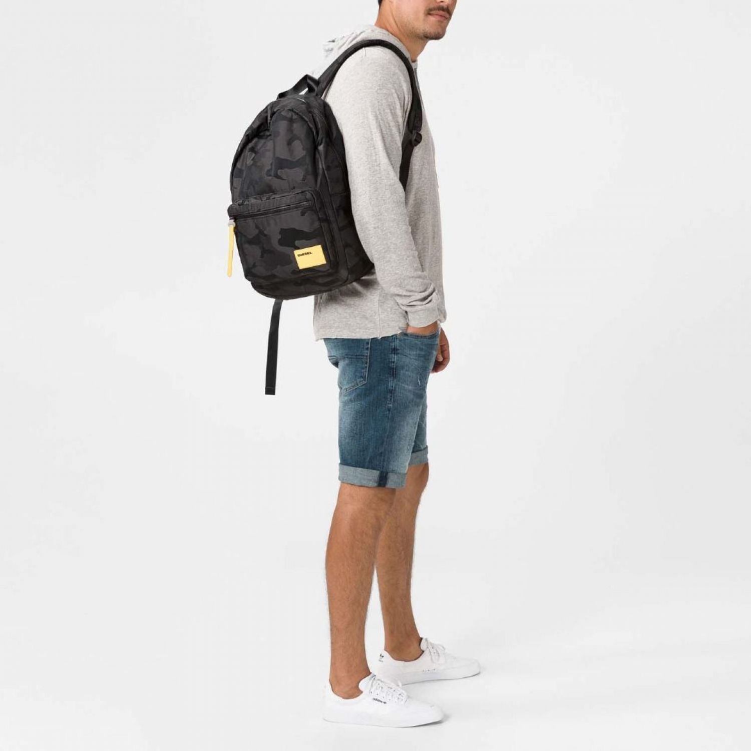 Diesel F Discover Back T8013 brand centr