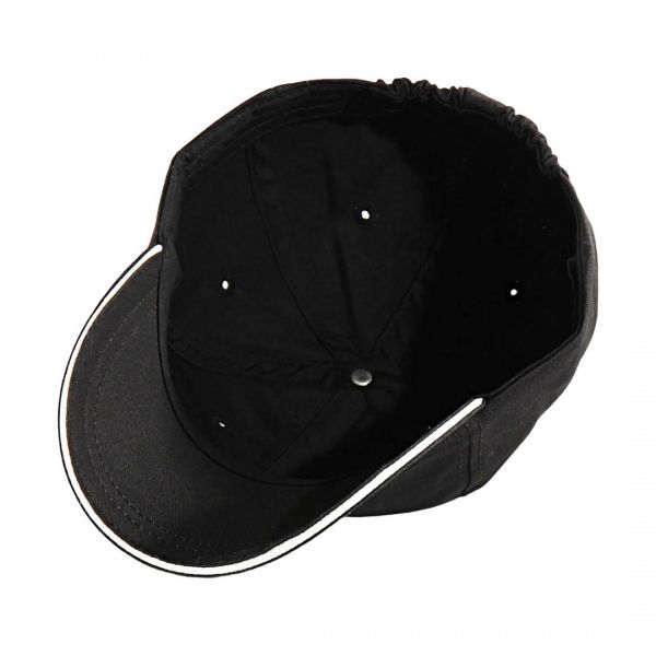 Кепка Fred Perry Emboidered Graphic cap in black.