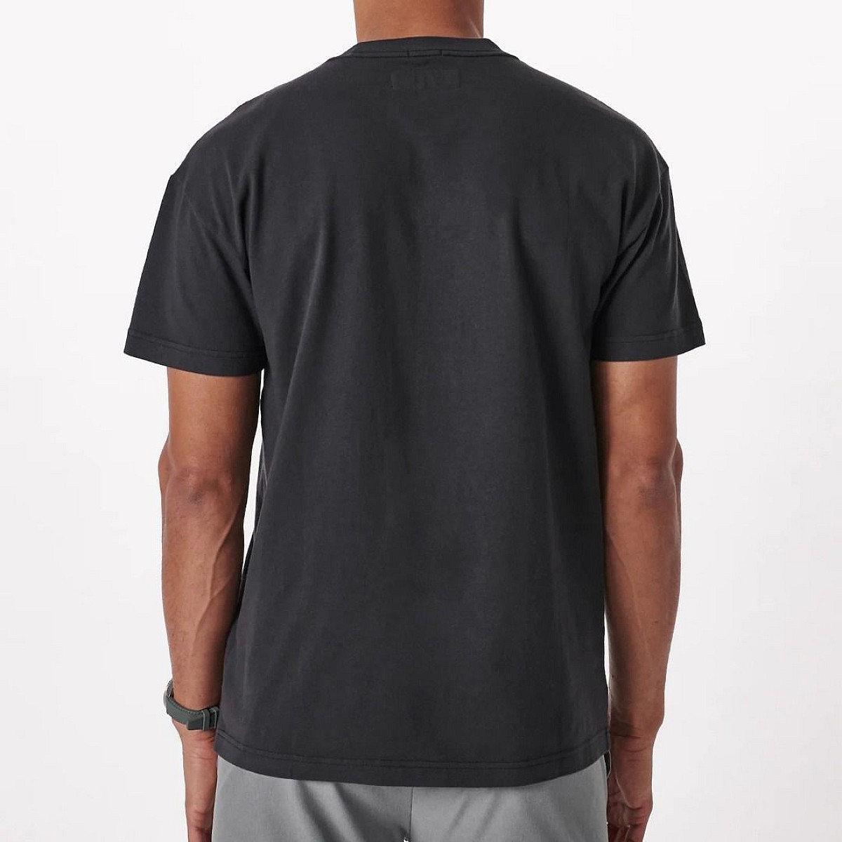 Футболка Abercrombie & Fitch 123-238-2952-900