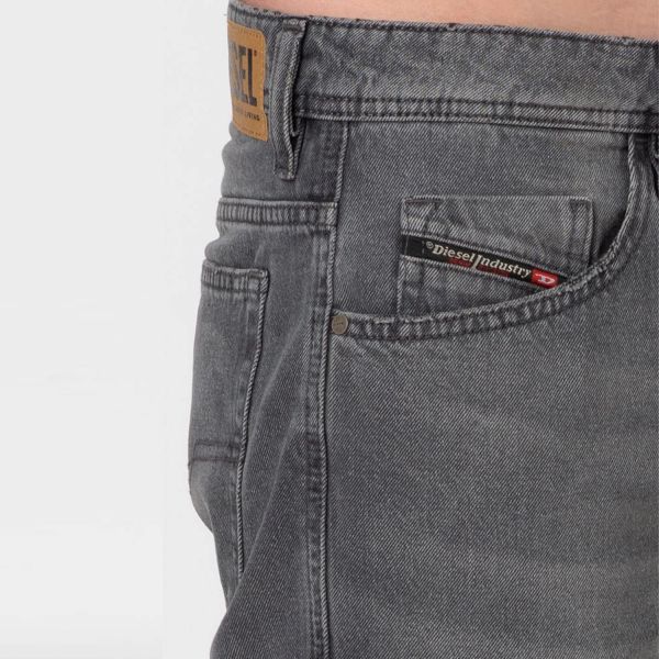 Шорты Diesel Thoshort 00SD3U-0JAXI-02.