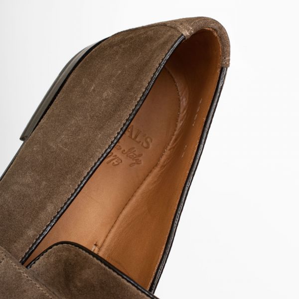 Лоферы Doucal's DU2367CAPRUF068TM05.