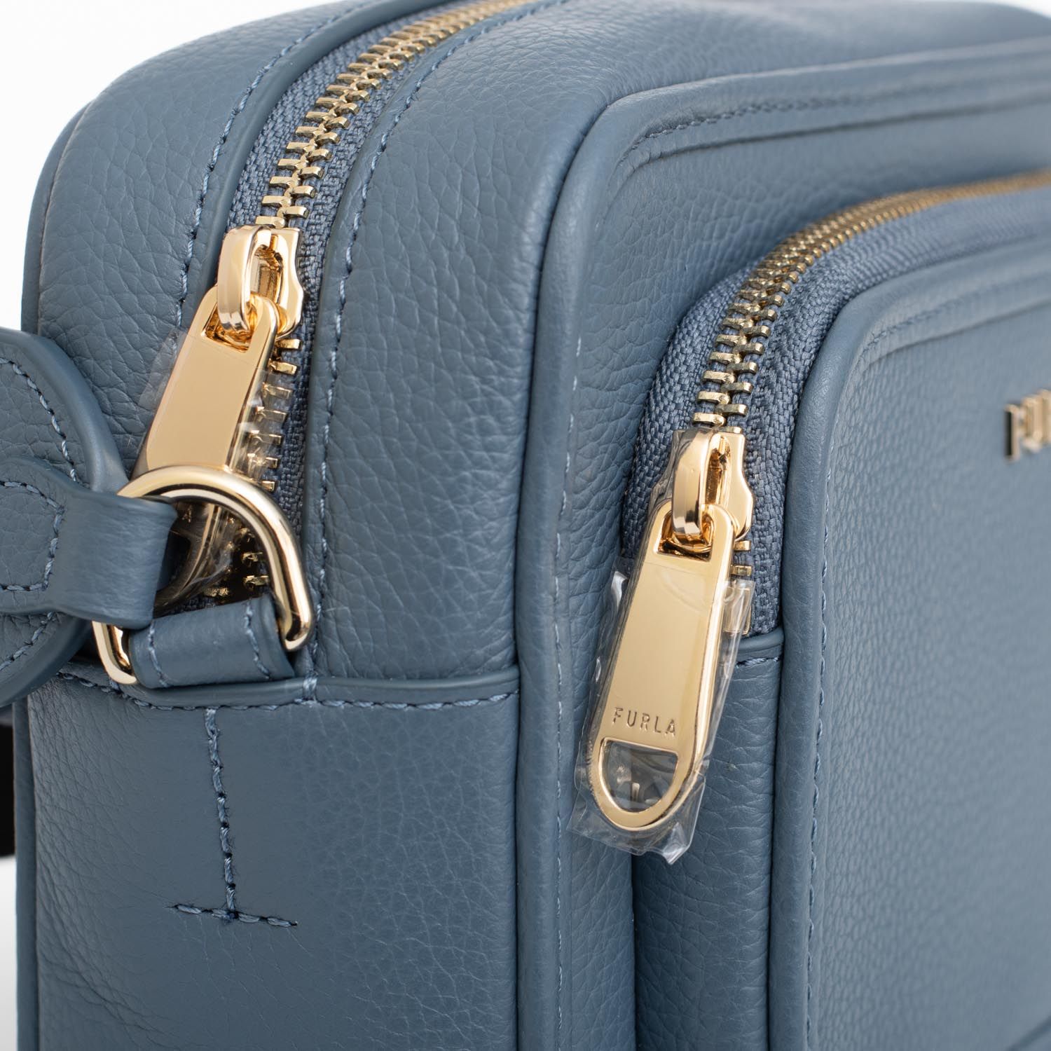 Furla metropolis rea store