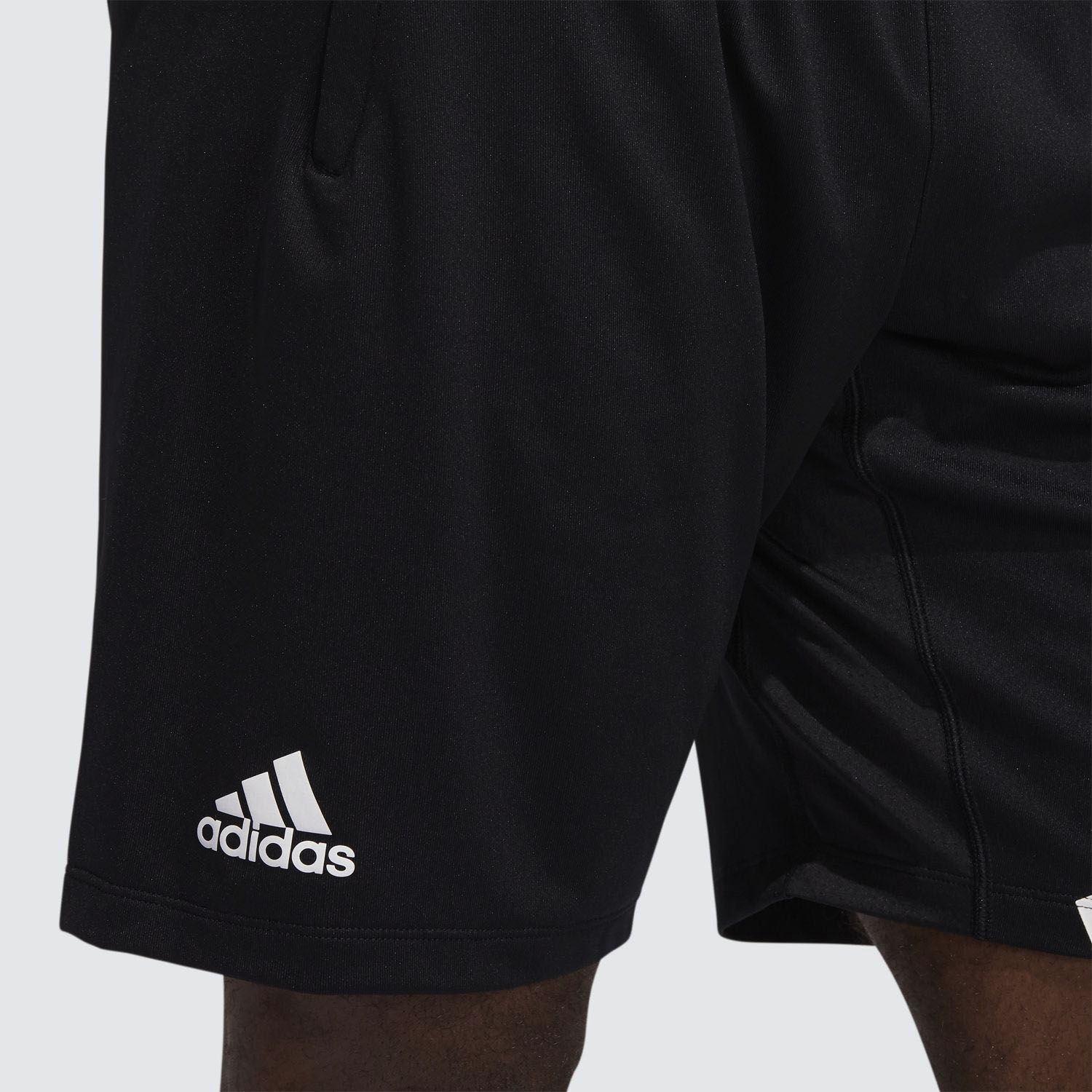 Adidas 4K 3 Bar Short GL8943 brand centr