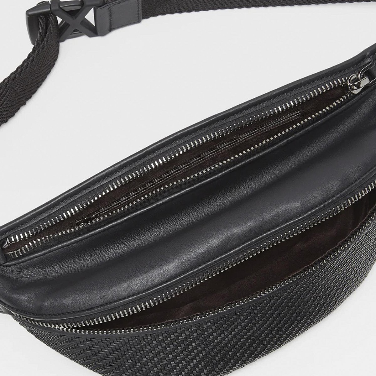 Сумка Ermenegildo Zegna BLACK PELLETESSUTA™ LEATHER BELT BAG