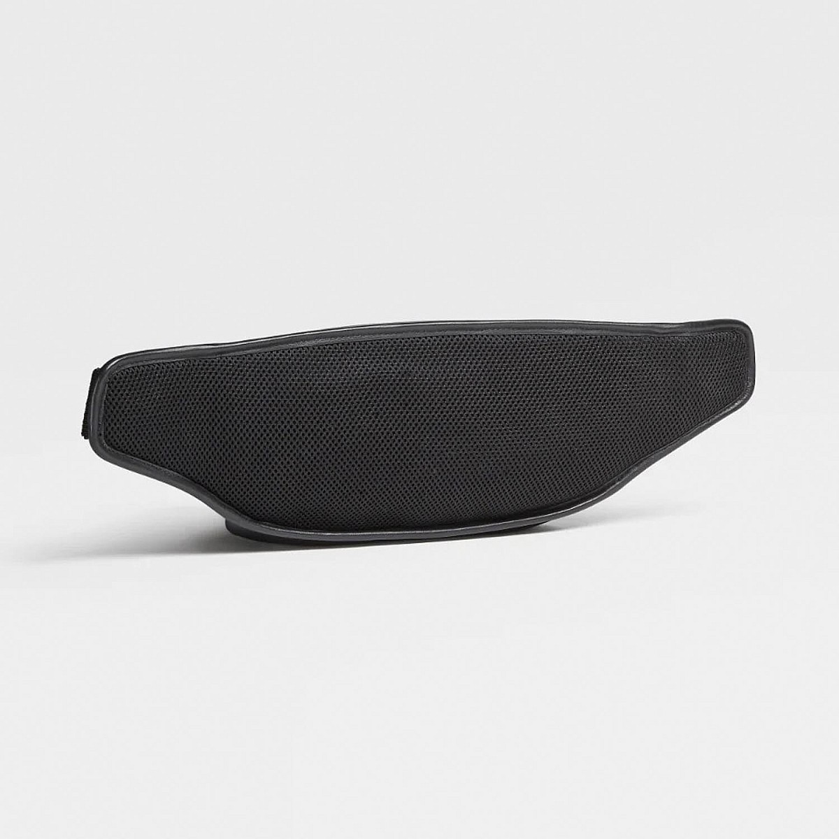 Сумка Ermenegildo Zegna BLACK PELLETESSUTA™ LEATHER BELT BAG