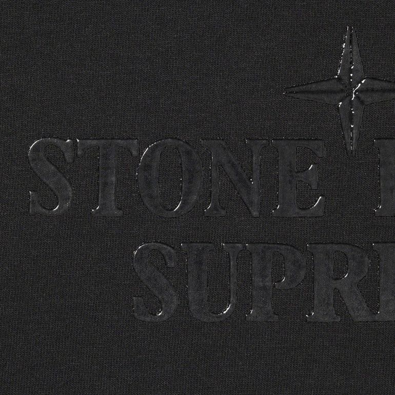 Футболка "Stone Island Supreme".