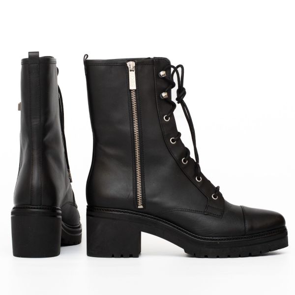 Ботинки Michael Kors Anaka Bootie.