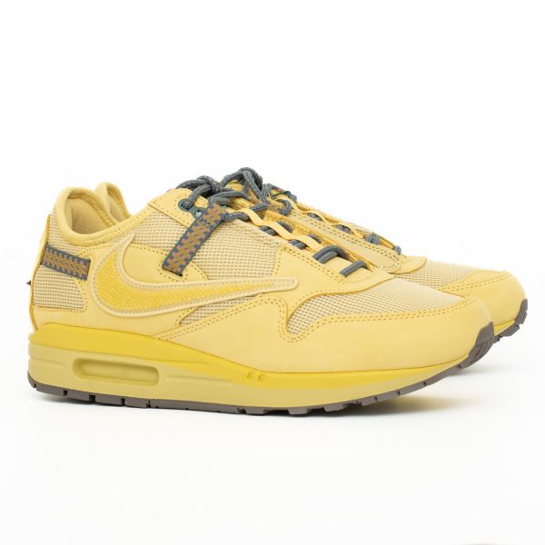 Кроссовки Nike Nike Travis Scott Cactus Jack Saturn Gold.