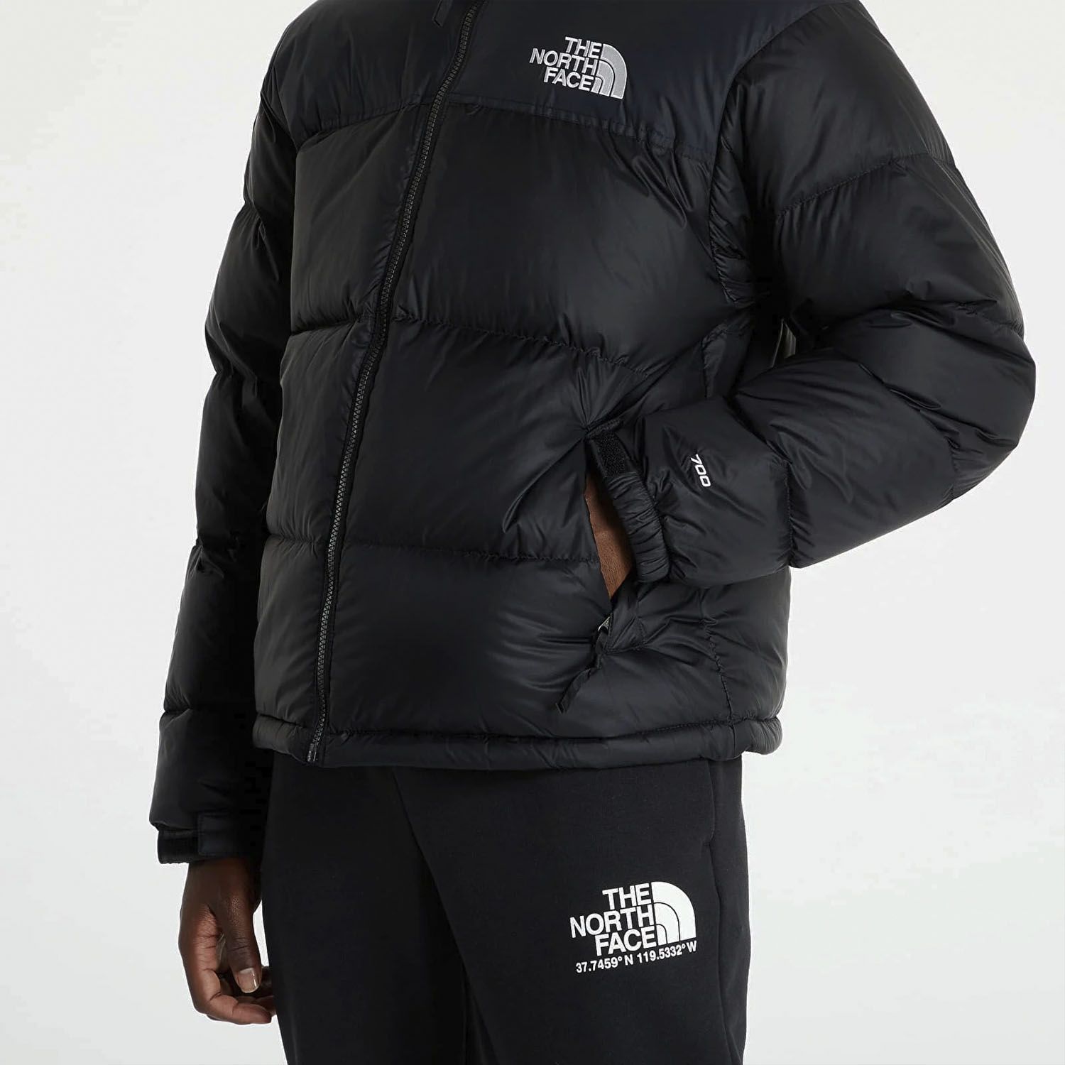 Куртка The North Face M 1996 RTRO NPSE JKT R TNF