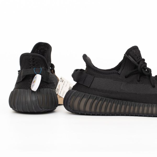 Кроссовки Adidas Yeezy Boost 350 V2 Onyx.