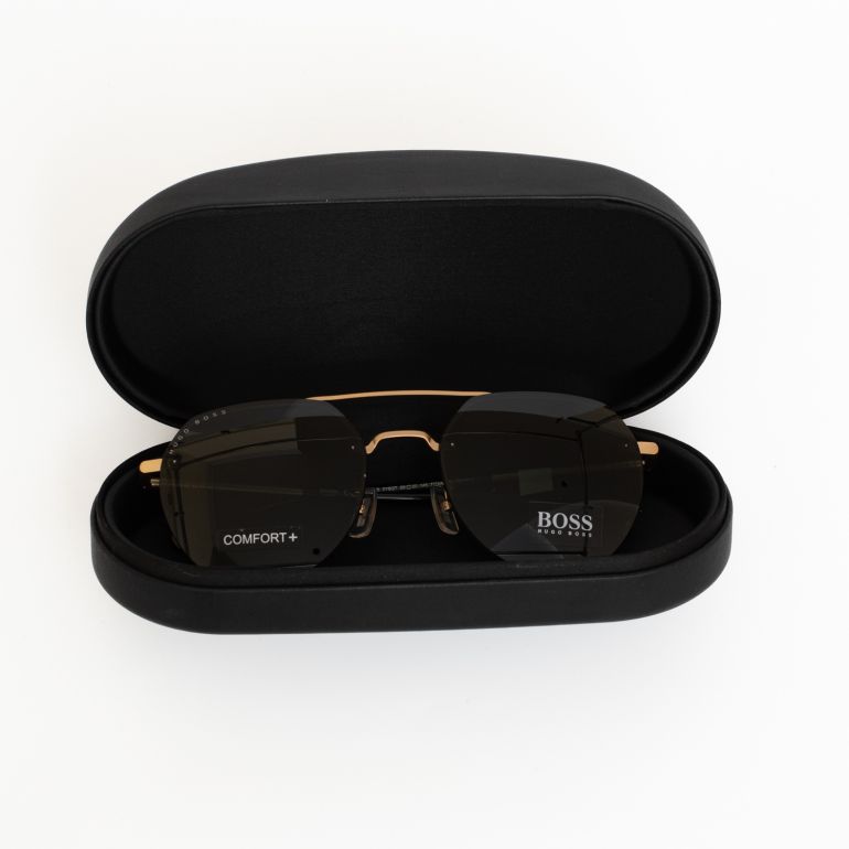 Солнцезащитные очки Hugo Boss B1142FS.