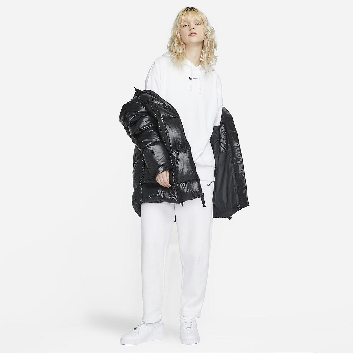 Пуховик Nike DD4652-010