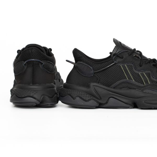 Кросівки Adidas Ozweego GX1054.