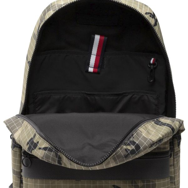 Рюкзак Tommy Hilfiger AM0AM08683 0H8.