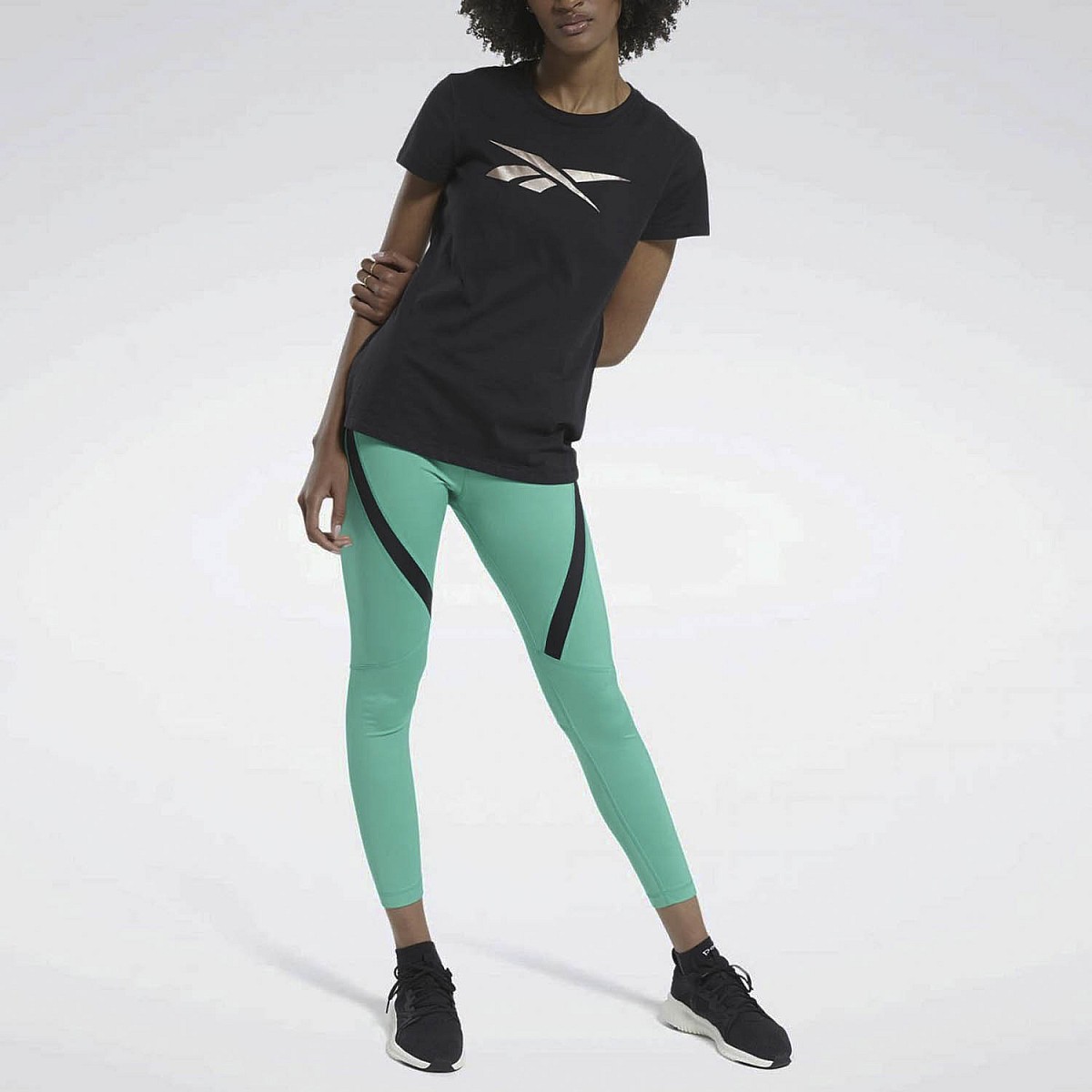Футболка Reebok GN9102 TE Graphic Vect