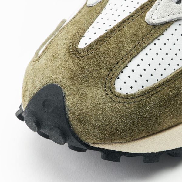 Кроссовки New Balance MS327P0.