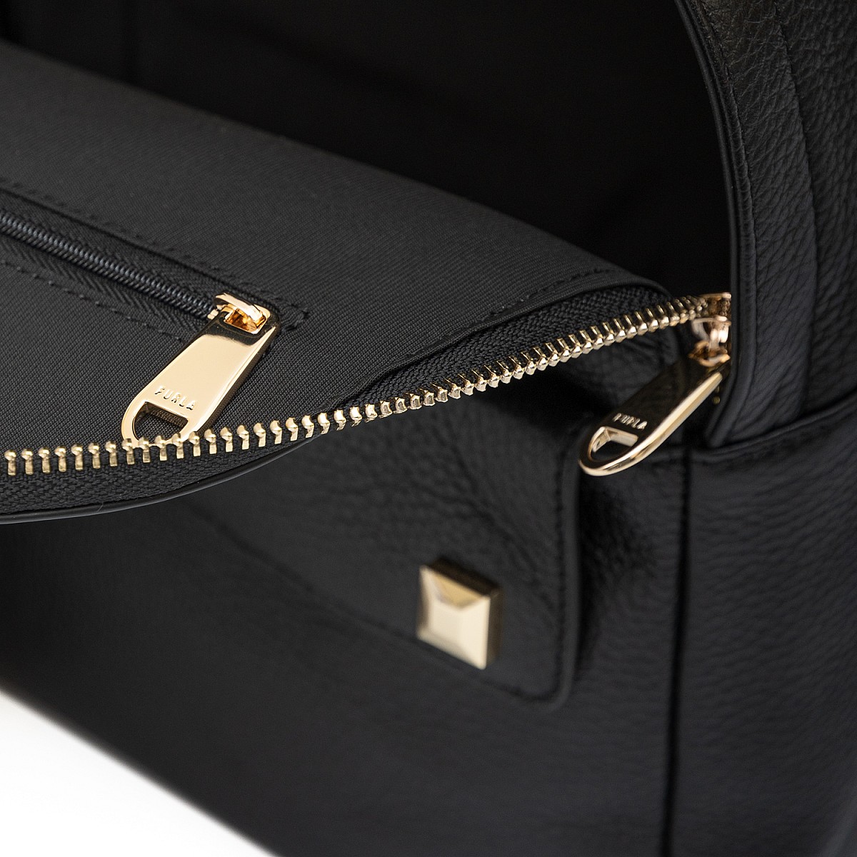 Рюкзак Furla Afrodite M Black