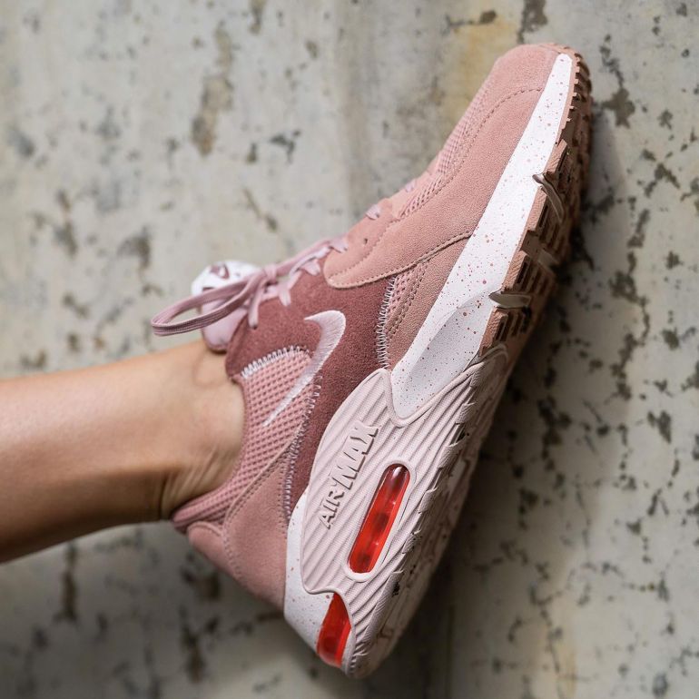 Кроссовки Nike Air Max Excee Rose Whisper/Pink Oxford.