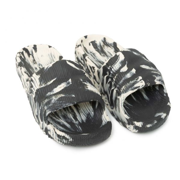 Шлепанцы Adidas Adilette 22 GX6947.