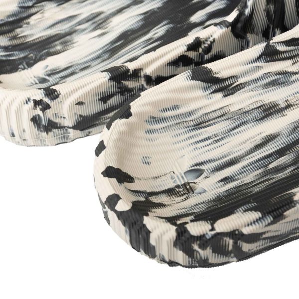 Шлепанцы Adidas Adilette 22 GX6947.