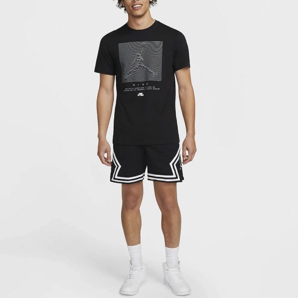 Футболка Nike DH8972-010.