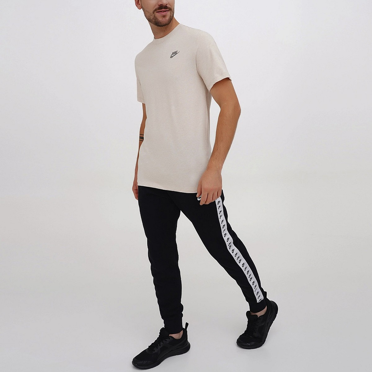 Футболка Nike DR7923-247