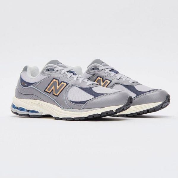 Кросівки New Balance M2002RHP