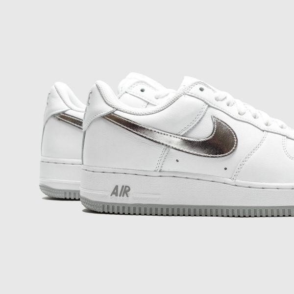 Nike Air Force 1 Low Retro DZ6755 100 brand centr