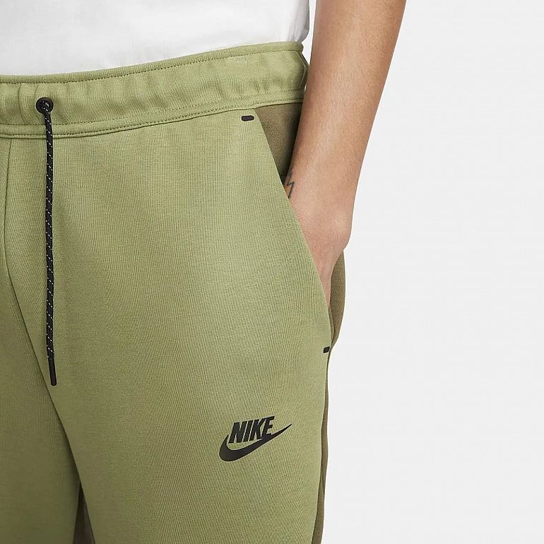 Спортивные штаны Nike CU4495-222.