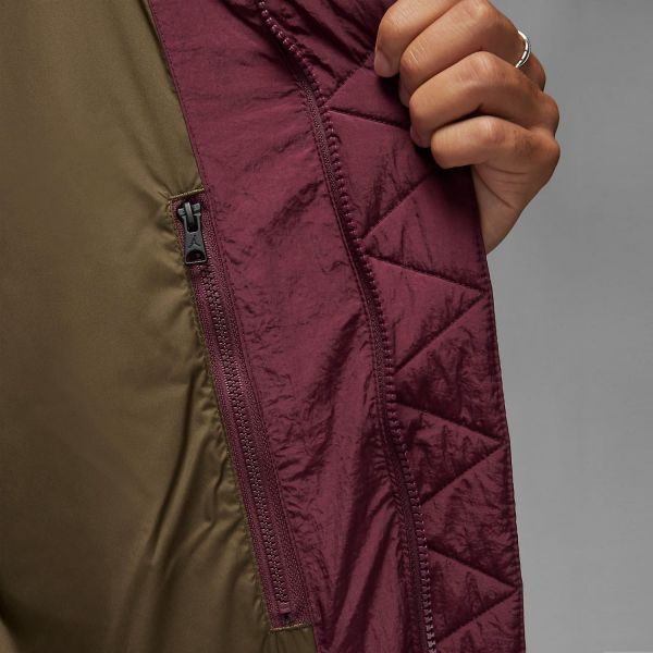 Куртка Nike DQ7348-680.