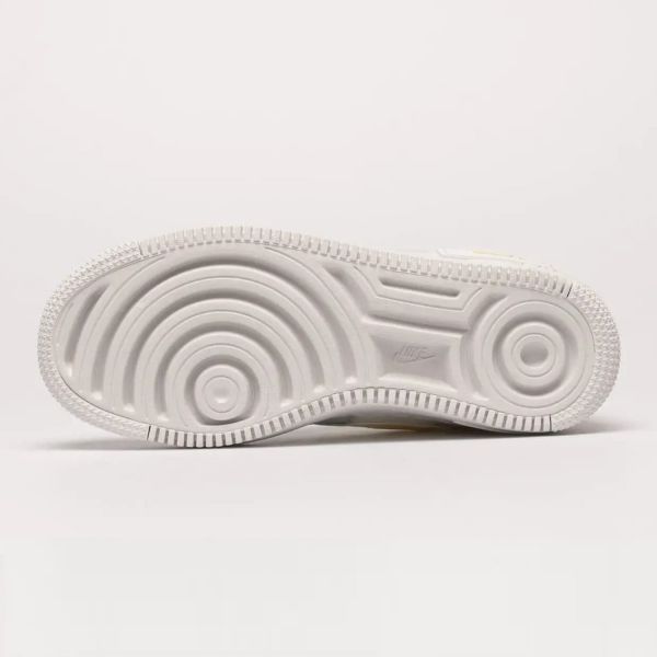 Кеды Nike WMNS AF1 Shadow DD7883 101.