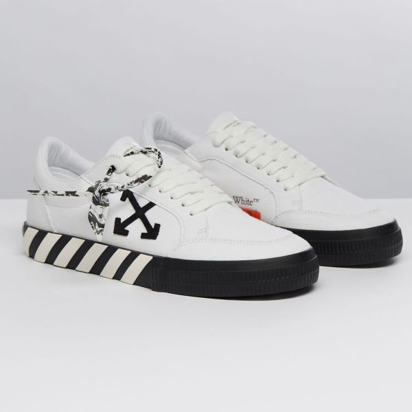 Кеды Off White Low Vulcanized Canvas White Black OMIA085F21FAB0020110.